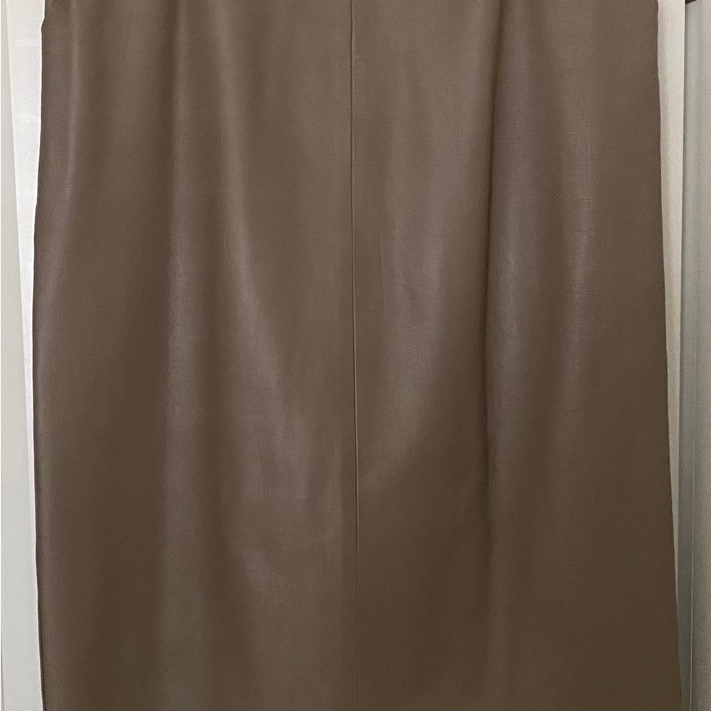 Elegant Tan Leather Skirt